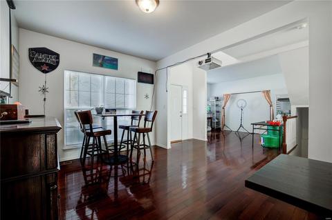 389 Carr Manor Ct, Ballwin, MO 63021 photo 4