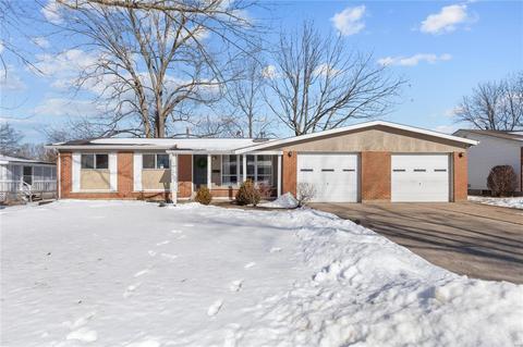 711 Primrose Ct, O'fallon, MO 63366 photo 2