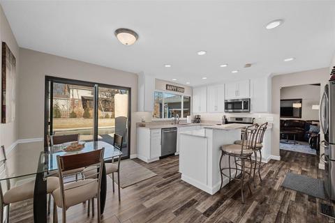 716 Barham Down Dr, Ballwin, MO 63011 photo 5