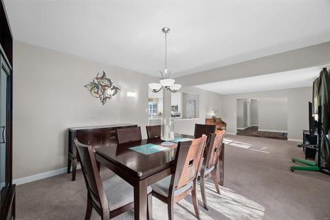 716 Barham Down Dr, Ballwin, MO 63011 photo 24