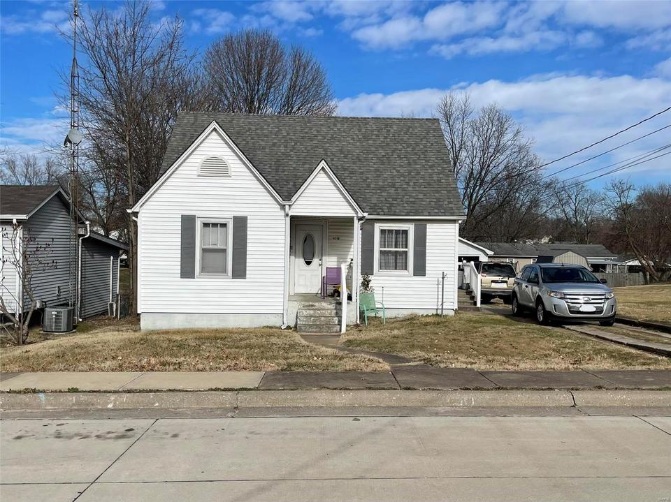 1018 Grand Ave, Perryville, MO 63775 3 Photos MLS 22003237 Movoto
