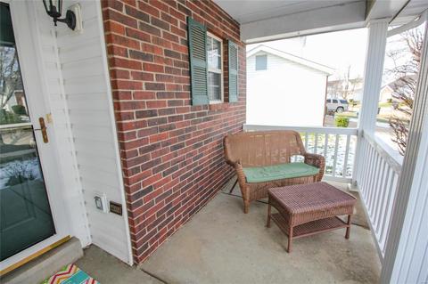 247 Centerfield Dr, O'fallon, MO 63366 photo 2