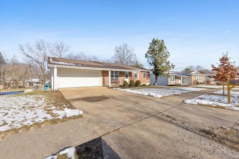 677 Cedar Run Dr, Ballwin, MO 63021 photo 2