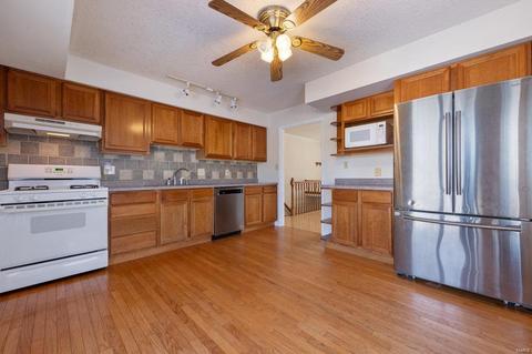 677 Cedar Run Dr, Ballwin, MO 63021 photo 9