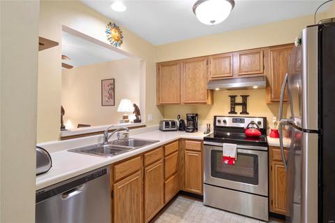 832 Woodside Trl, Ballwin, MO 63021 photo 6