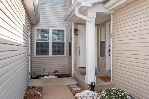 832 Woodside Trl, Ballwin, MO 63021 photo 3