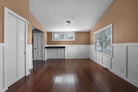 7423 Sharp Ave, Saint Louis, MO 63116 photo 9