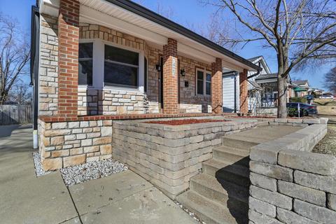 7423 Sharp Ave, Saint Louis, MO 63116 photo 2