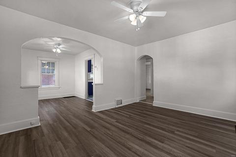 212 Eldridge Ave, Saint Louis, MO 63119 photo 2