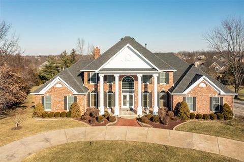 40 Windcastle Pl, Saint Charles, MO 63304 photo 2