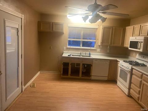 2704 Brook Mdw, O'fallon, MO 63368 photo 3