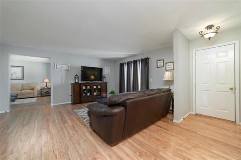 203 Hawksbury Pl, O'fallon, MO 63368 photo 13