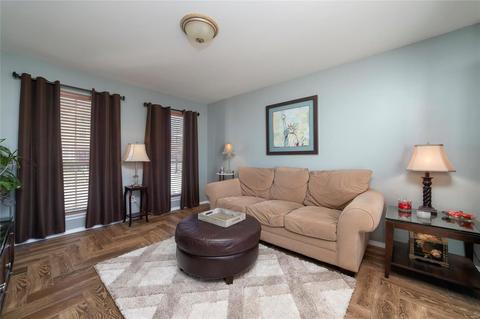203 Hawksbury Pl, O'fallon, MO 63368 photo 9