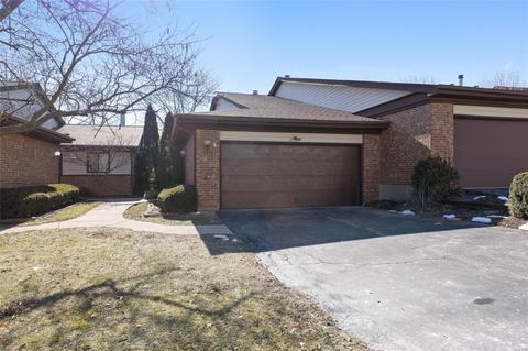 712 Sandy Summit Dr, Ballwin, MO 63021 photo 1