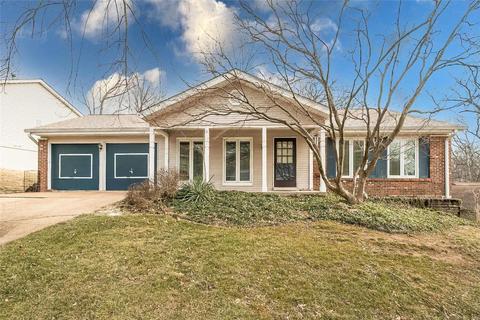 910 Almond Hl, Manchester, MO 63021 photo 1