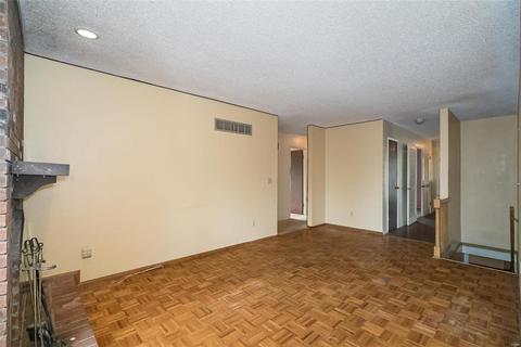 910 Almond Hl, Manchester, MO 63021 photo 8
