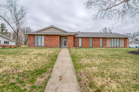 1 Steeple Hill Ln, Ballwin, MO 63011 photo 1