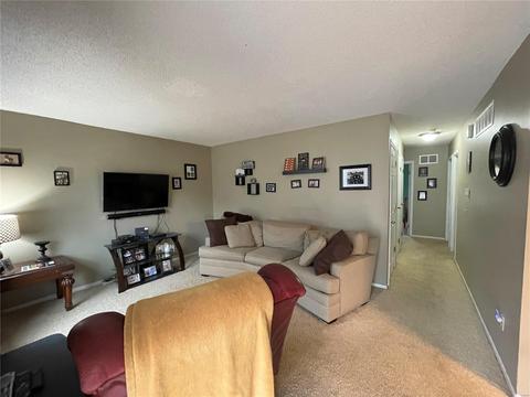 69 White Doe Ct, Eureka, MO 63025 photo 3