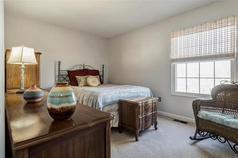 721 Oak Run Ln, Ballwin, MO 63021 photo 22