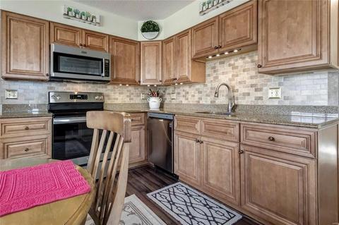 721 Oak Run Ln, Ballwin, MO 63021 photo 14