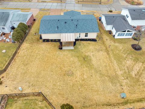 1292 Clearlake Cir, Ballwin, MO 63011 photo 31