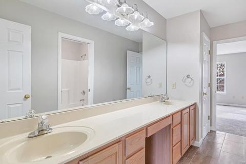 1055 Kiefer Rdg, Ballwin, MO 63021 photo 34