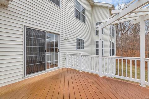 1055 Kiefer Rdg, Ballwin, MO 63021 photo 18