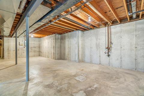 1055 Kiefer Rdg, Ballwin, MO 63021 photo 44