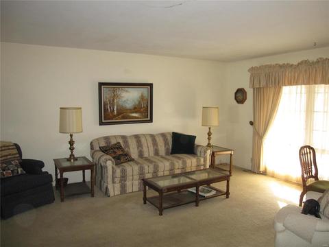 303 Northmoor Dr, Ballwin, MO 63011 photo 2