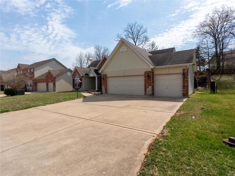 46 Sinclair Ct, O'fallon, MO 63366 photo 4