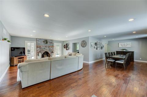 212 Caballero Dr, Manchester, MO 63021 photo 4