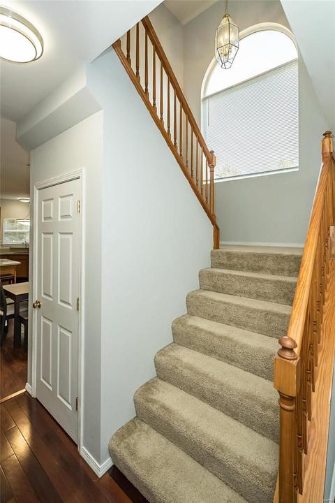 365 Carr Manor Ct, Ballwin, MO 63021 photo 9