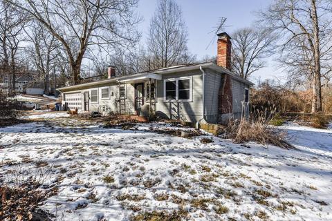 37 Mombert Dr, Ballwin, MO 63021 photo 9