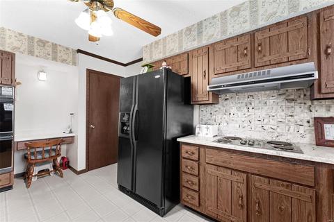 101 E Wind, Saint Charles, MO 63304 photo 8