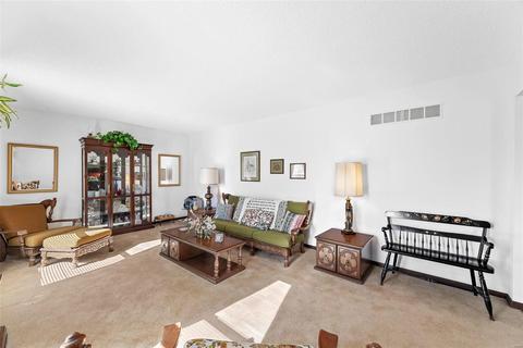 101 E Wind, Saint Charles, MO 63304 photo 22