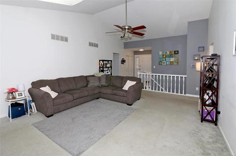 1529 Greenfield Crossing Ct, Ballwin, MO 63021 photo 6