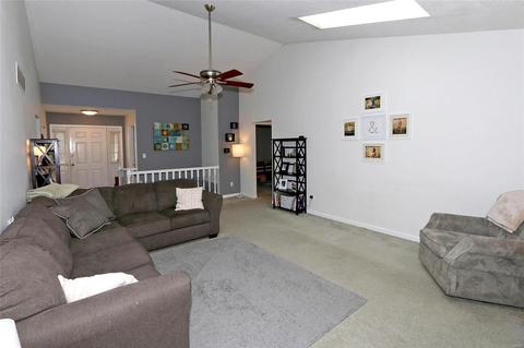 1529 Greenfield Crossing Ct, Ballwin, MO 63021 photo 7