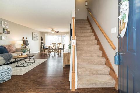 546 Oaktree Crossing Ct, Ballwin, MO 63021 photo 4