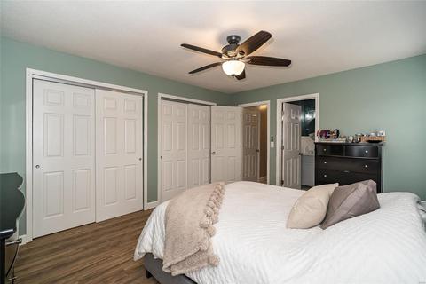 546 Oaktree Crossing Ct, Ballwin, MO 63021 photo 23