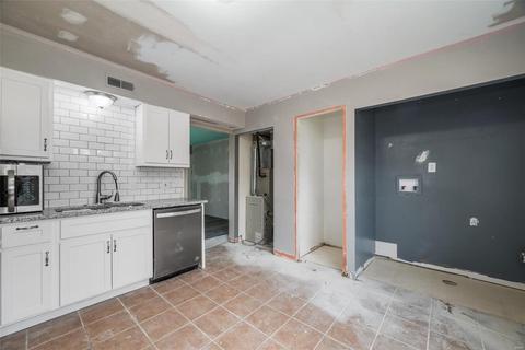 2318 Laredo Dr, O'fallon, MO 63368 photo 9