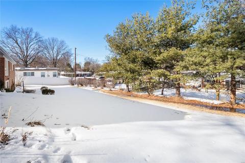 334 Meadowbrook Dr, Ballwin, MO 63011 photo 28