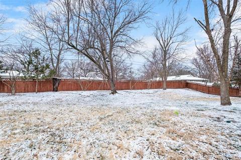 205 Monroe Mill Dr, Ballwin, MO 63011 photo 2