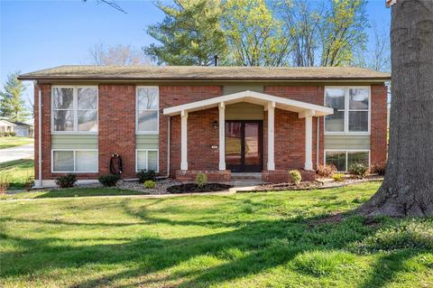 117 Timka Dr, Ballwin, MO 63011 photo 1