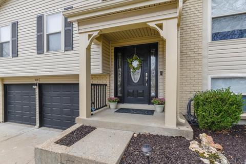 939 Bellestri Dr, Ballwin, MO 63021 photo 2