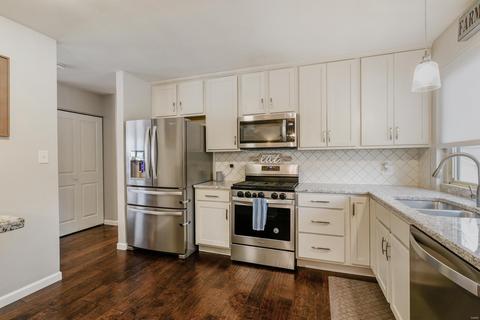 939 Bellestri Dr, Ballwin, MO 63021 photo 7