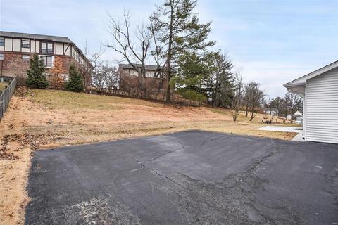 914 Morena Ct, Ballwin, MO 63011 photo 24