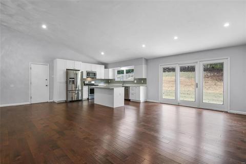 914 Morena Ct, Ballwin, MO 63011 photo 8
