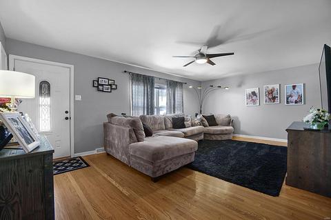 16 Burch Ln, O'fallon, MO 63366 photo 4