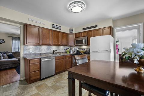 16 Burch Ln, O'fallon, MO 63366 photo 7