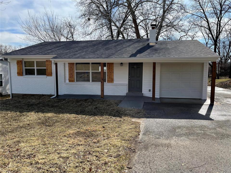142 Quinwood Ave, Valley Park, MO 63088 18 Photos MLS 22010371 Movoto